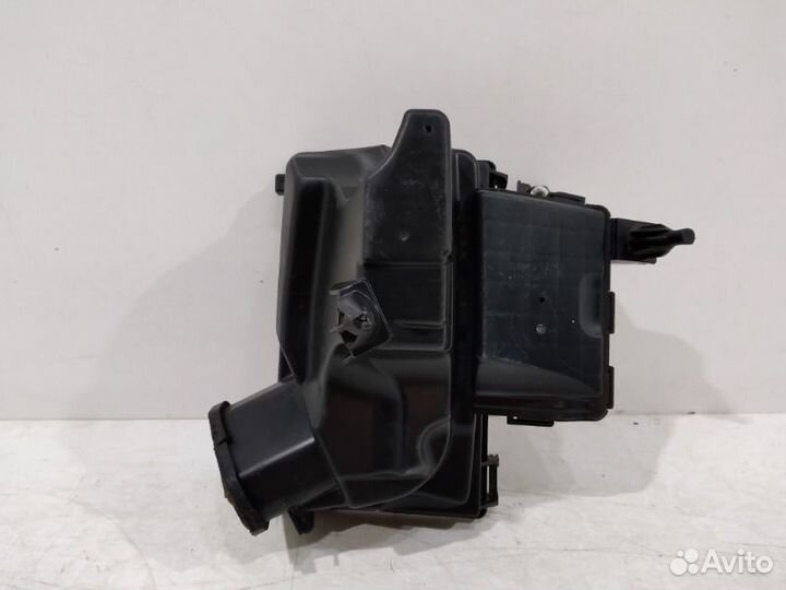 Корпус воздушного фильтра Nissan Teana J32 2008