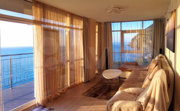 3-к. квартира, 96 м², 8/14 эт.