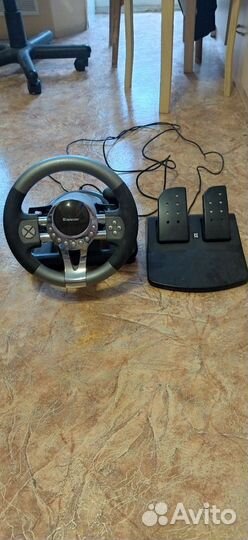Продам игровой руль с педалями defender Forsage