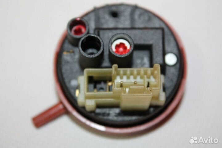 Прессостат (датчик уровня воды) Ariston C00274118