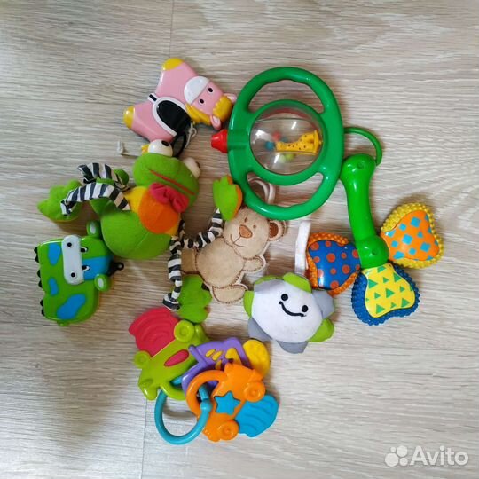 Развивающие игрушки с рождения