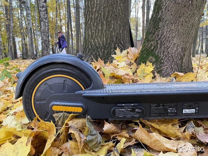 Электросамокат KickScooter Max G30P Б/У