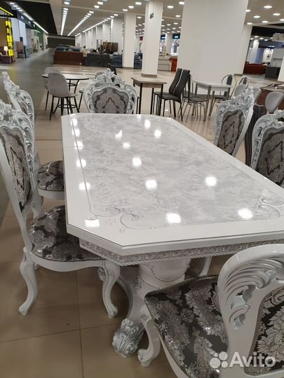 Стол кухонный Голд и стулья Шейх