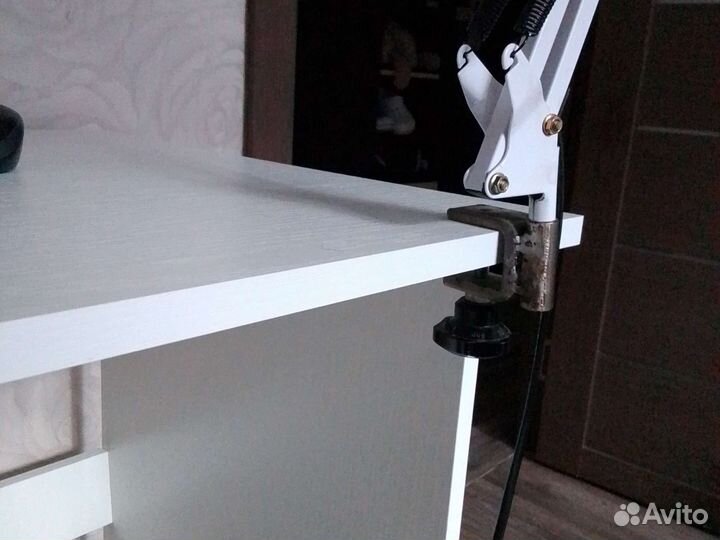 Лампа настольная