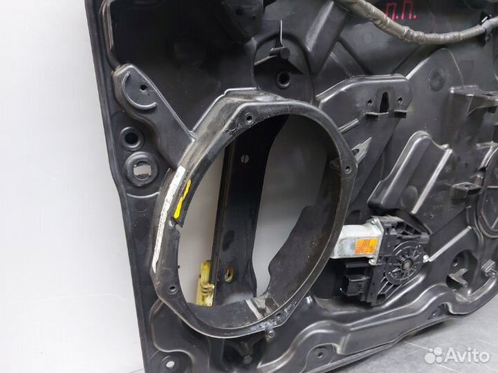 Панель двери передний правый Jeep Grand Cherokee