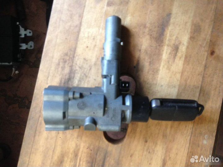 Замок зажигания Mercedes-Benz C-Class W202