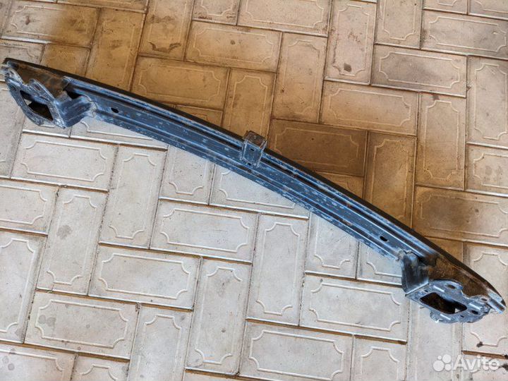 Усилитель переднего бампера Hyundai Getz G4EA 2005