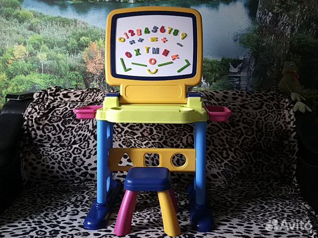 Стол доска магнитная, буквы, цифры,стульчик