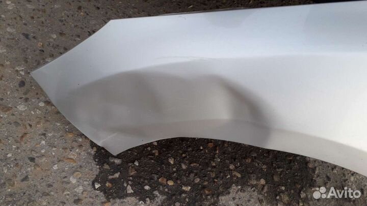 Крыло левое фокус 3