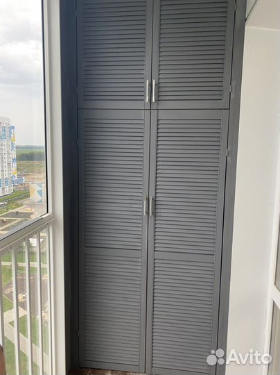 Встраиваемый шкаф на балкон