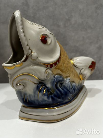 Фарфоровая статуэтка Рыба