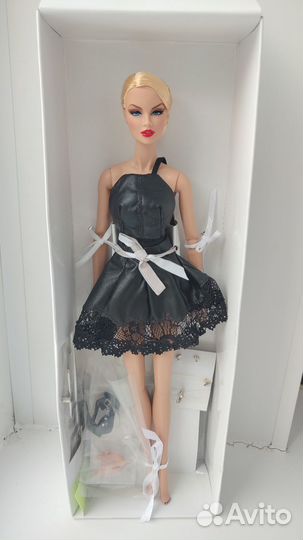 Integrity Toys Vanessa Perrin Fashion Royalty