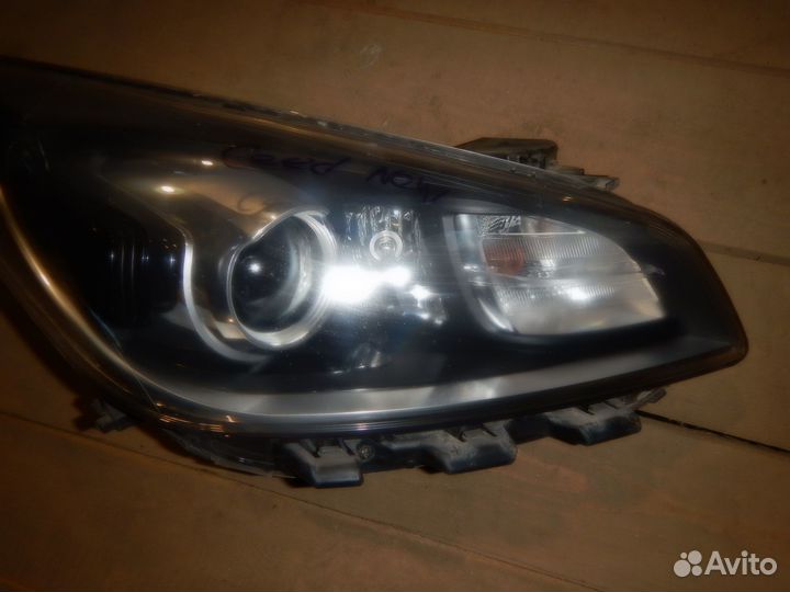 Фара правая Kia Rio 4 линза