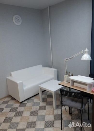 Диван в офис