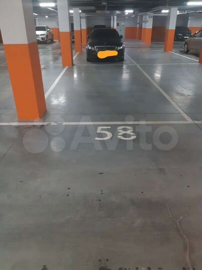 Машиноместо, 18 м²