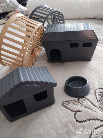 2 колеса, 2 домика, кормушка