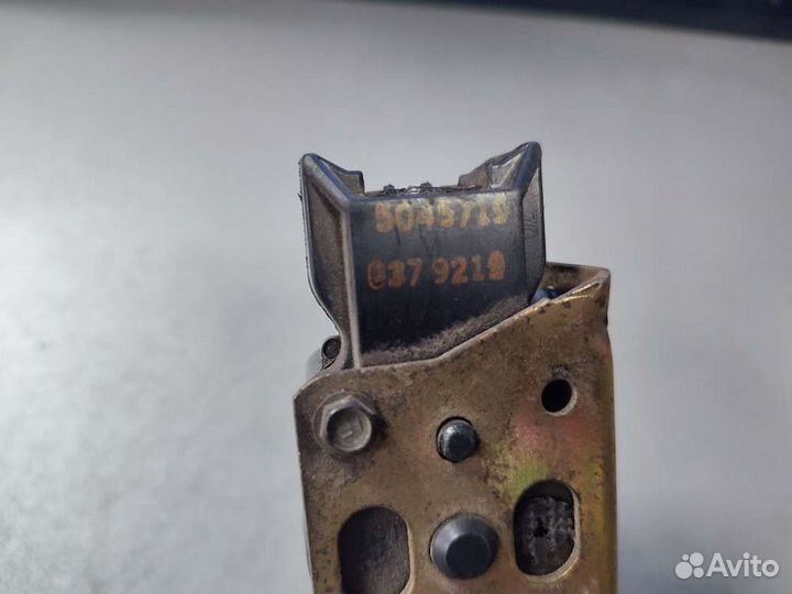 Активатор замка перед на Jeep Cherokee I (XJ)