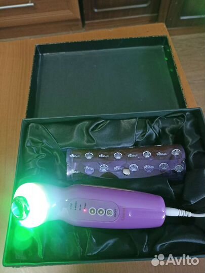 Массажер для лица с фонофорезом