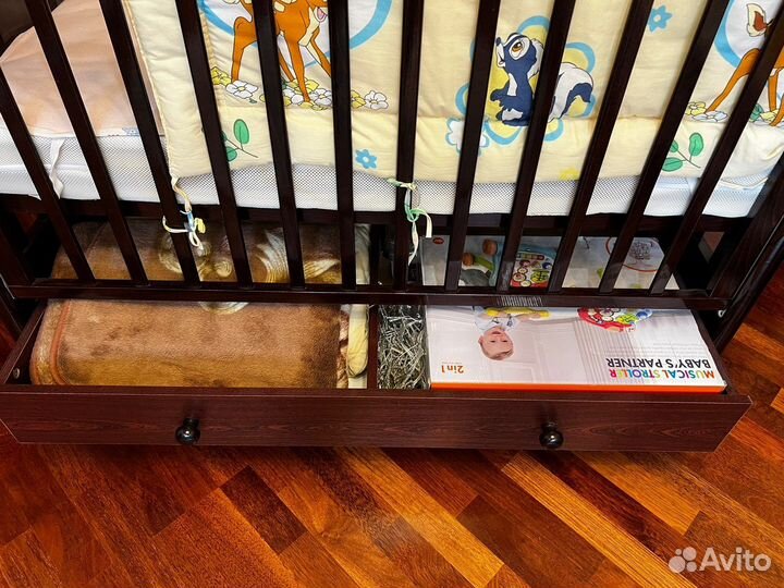 Детская кроватка