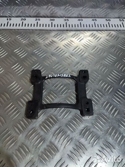 Кронштейн компрессора кондиционера DAF 1685169