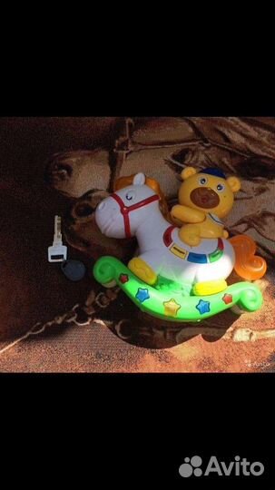 Музыкальные игрушки. Наклейки