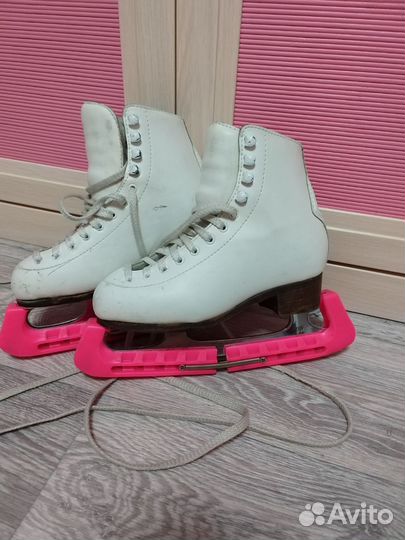Фигурные коньки wifa 32 L