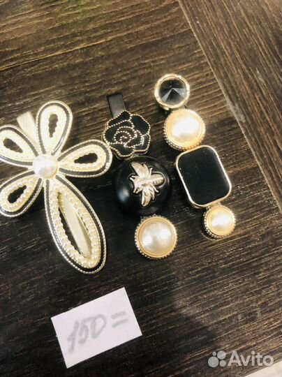 Резинки и заколки для волос в ассортимение