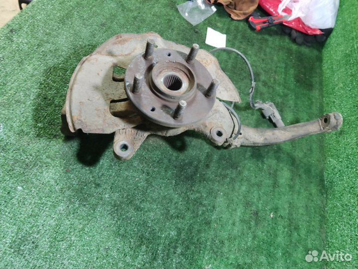 Кулак поворотный передний правый Mazda 6 GG