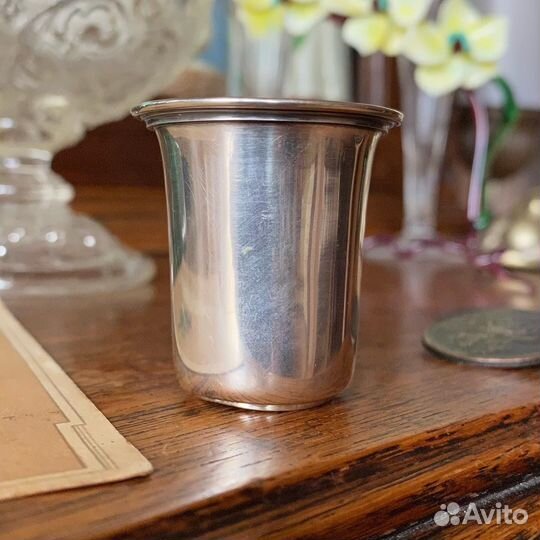 Стопка серебро монограмма