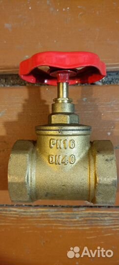Краны шаровые и вентильные 15 20 40 50