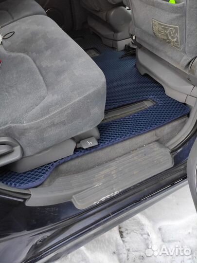 Автоковрики для Nissan Presage