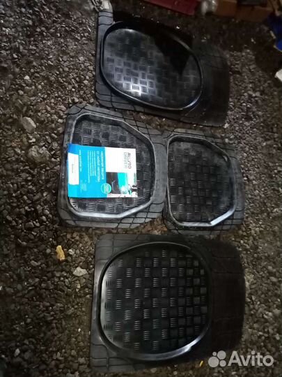 Комплект ковриков универсальных