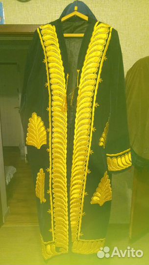 Мужской халат с золотой вышевкой, крымский 52-54