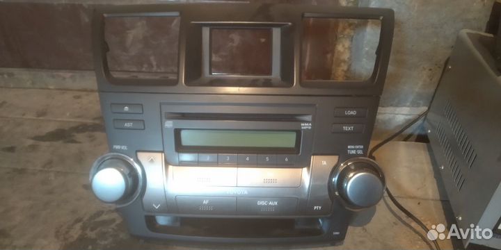 Хайлендер магнитола