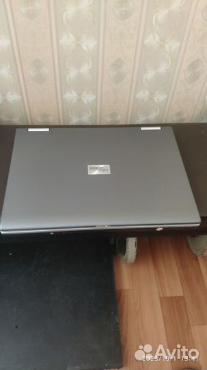 Fujitsu siemens amilo M 1420