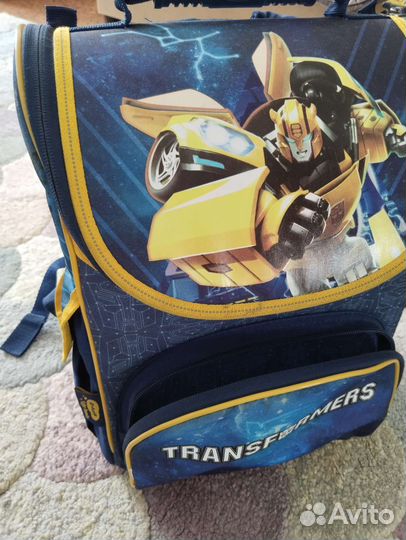 Школьный рюкзак для мальчика и девочки