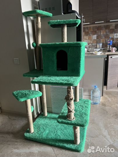 Домик для кошки с когтеточкой бу