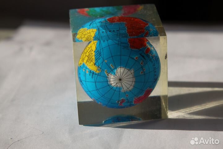 Настольный сувенир 