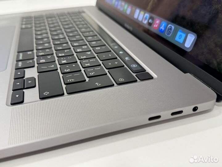 Apple MacBook Pro 16 (2019) i9 64 Гб, 1 Тб SSD, Sp