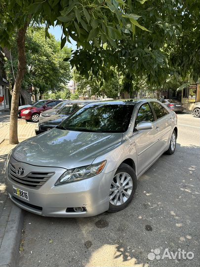 Сиденья на toyota camry 40