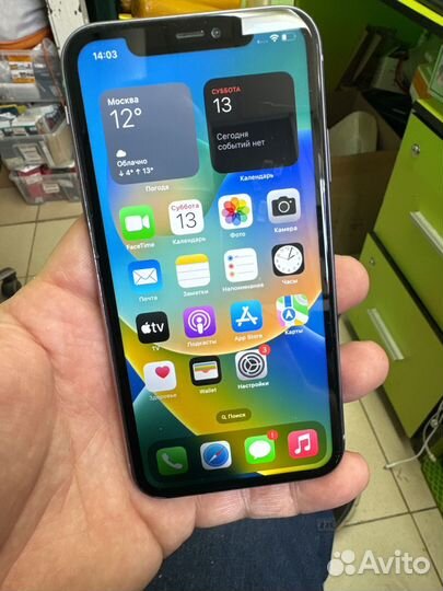 iPhone 11, 64 ГБ