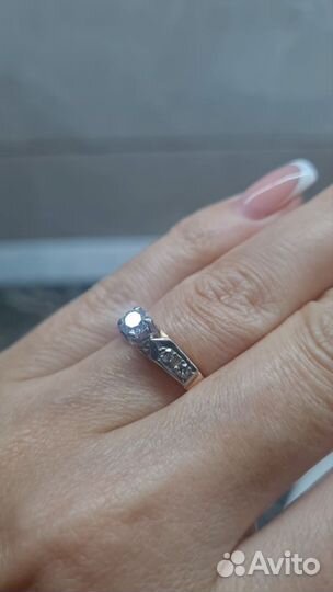 Бриллиантовое кольцо