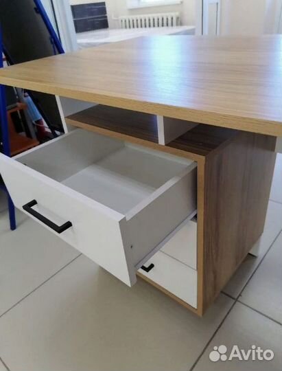 Стол компьютерный Лайт