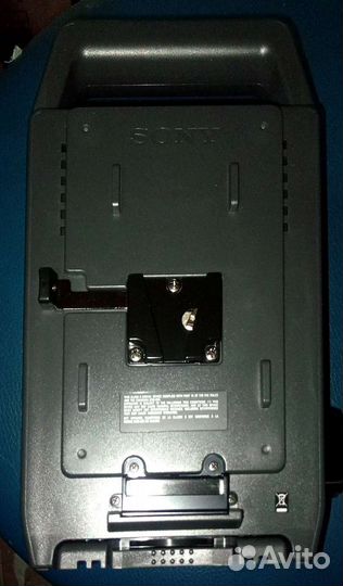 Зарядное устройство Sony BC- L70