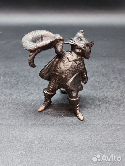 Статуэтка Чугунный подсвечник Кот в сапогах