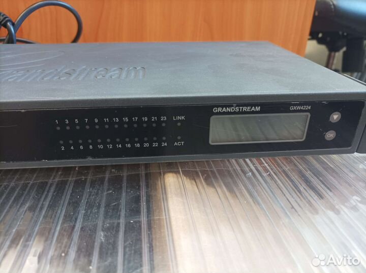 IP SIP шлюз Grandstream GXW4224 (24 порта FXS)