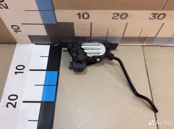 Педаль газа Mitsubishi Pajero 4 V8 2007-2018