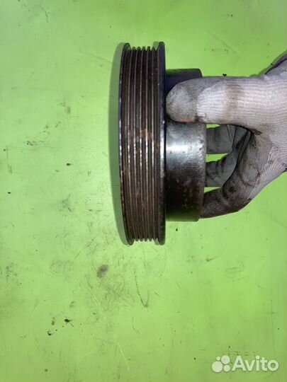 Шкив помпы для Mercedes W124 2.0 2.3