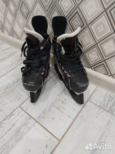 Хоккейные коньки bauer детские