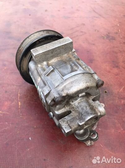 Компрессор кондиционера Nissan Bluebird Sylphy